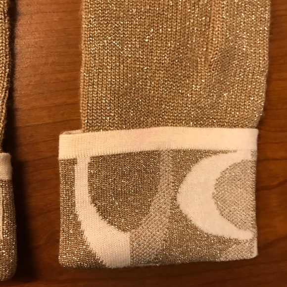 COACH Logo C Tan Beige Shimmer Wool Touch Gloves - Picture 4 of 6